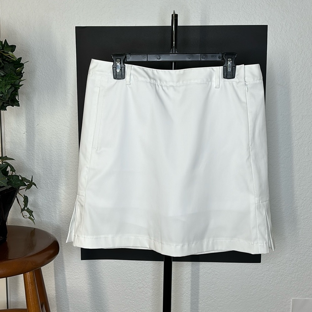 Annika Cutter & Buck Skort Golf Tennis | White | Size 10 - Picture 12 of 12